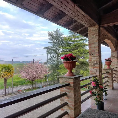 Appartement With Pool Monferrato Botto Living