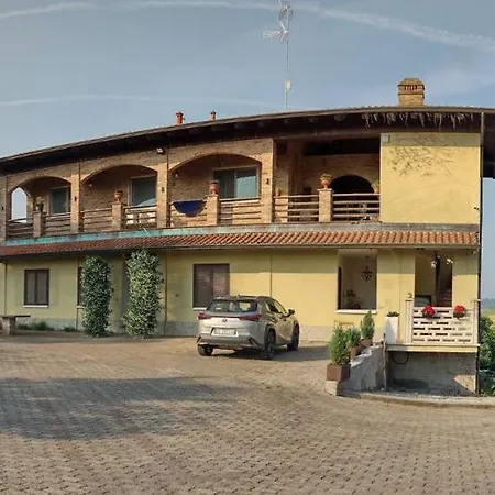 With Pool Monferrato Botto Living Odalengo Piccolo
